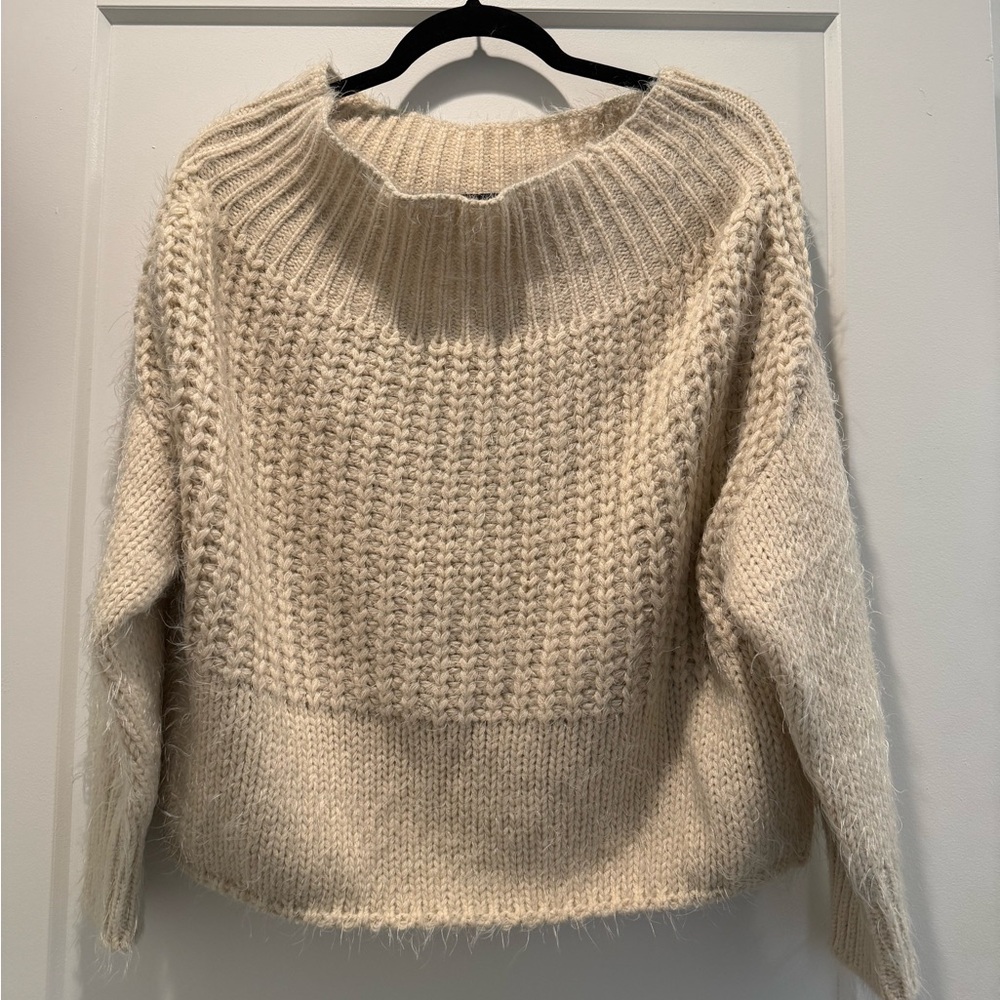Off white/cream Off the shoulder Sweater